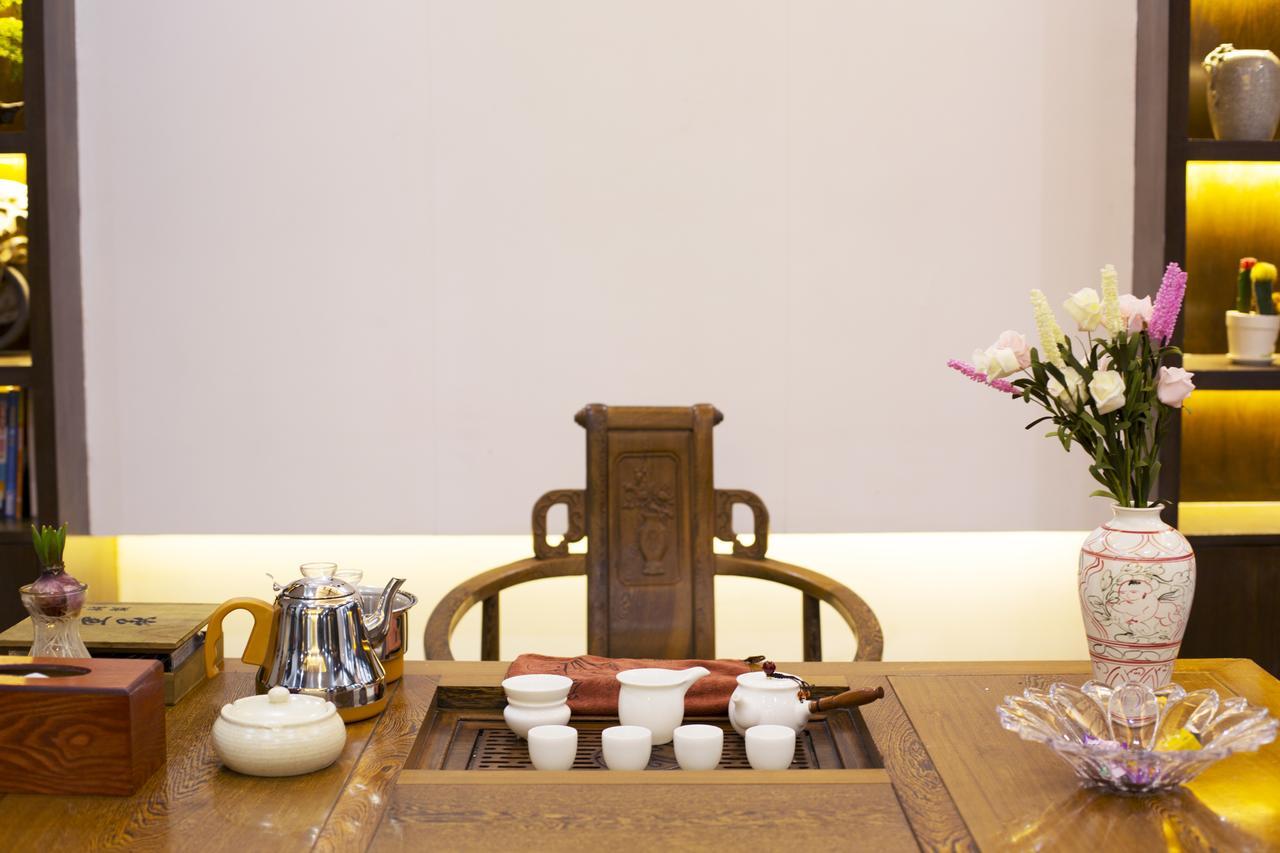 Fenghuang Poshan Inn Exterior photo