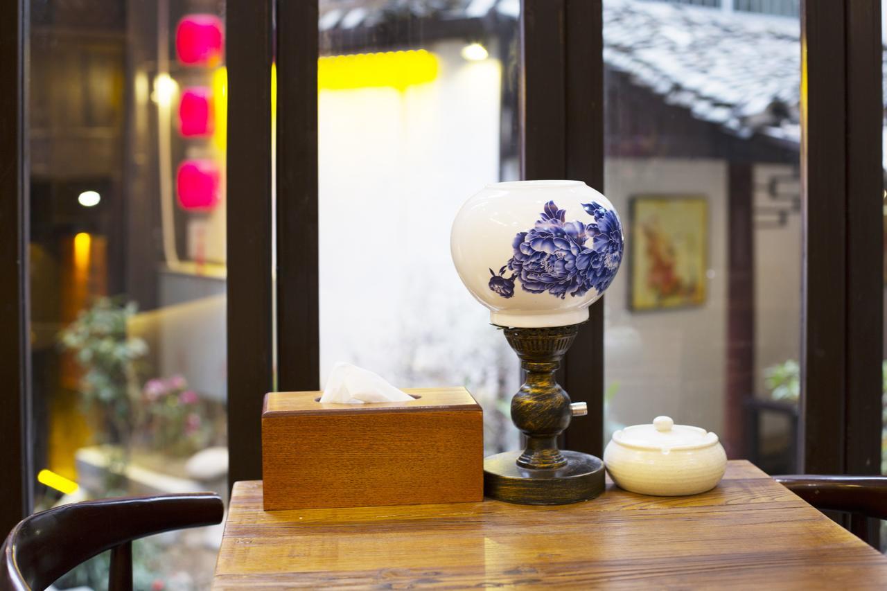Fenghuang Poshan Inn Exterior photo
