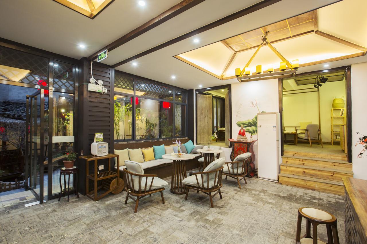 Fenghuang Poshan Inn Exterior photo